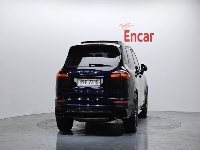 efc7163e3ad21596c1ea1fe597c81edc.jpeg