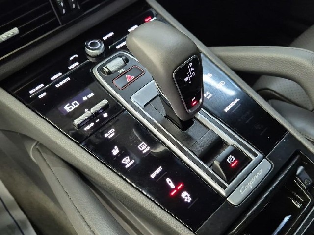 6071501575R8.jpg