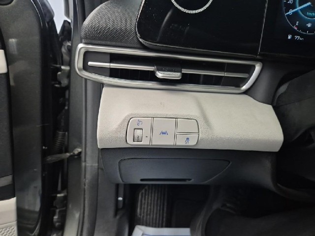 6071502157R17.jpg