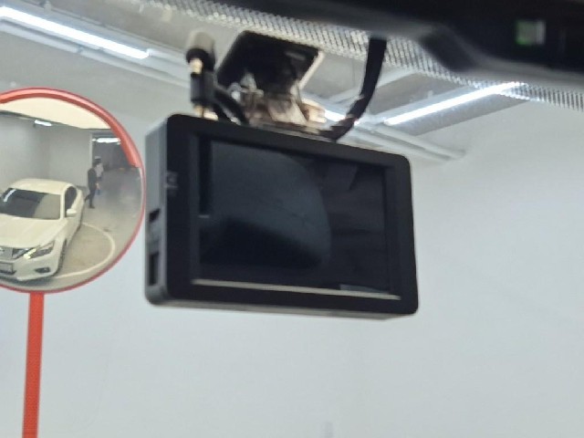 6071500981R15.jpg