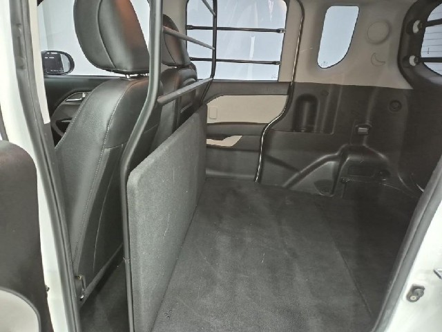 6081000647R12.jpg