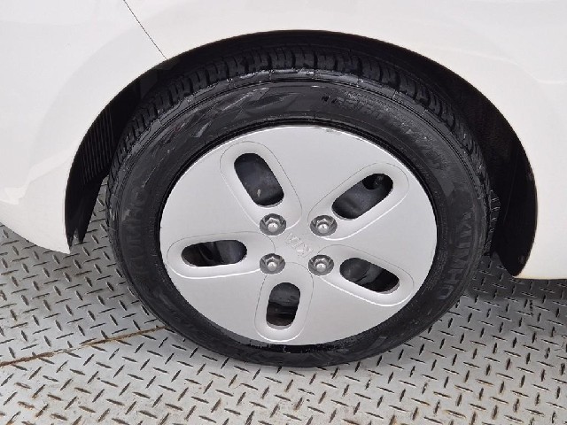 6081000647R18.jpg
