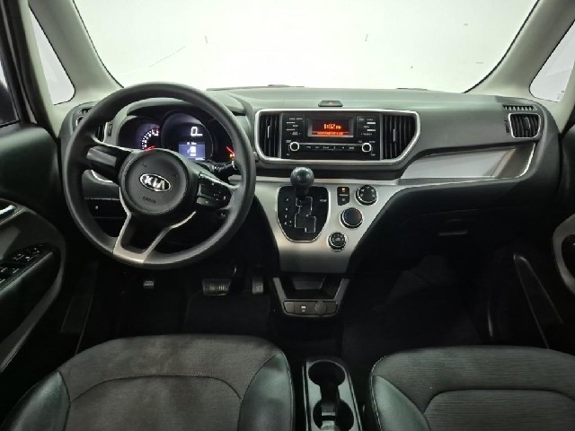 6081000647R7.jpg