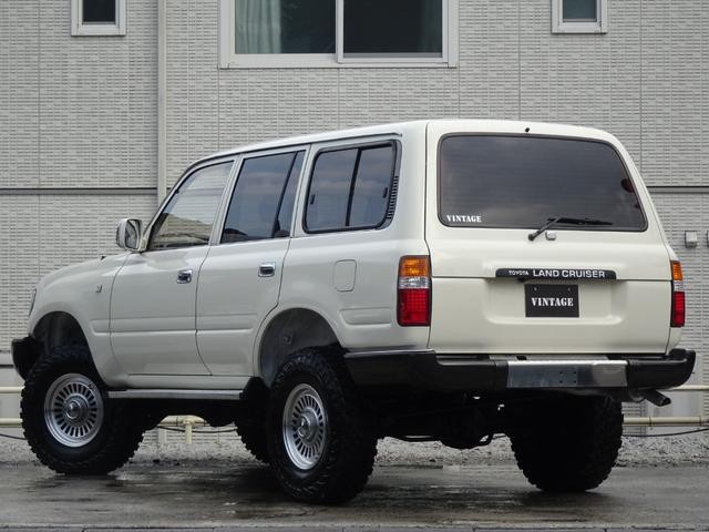 0903712A30260716W00307.jpg