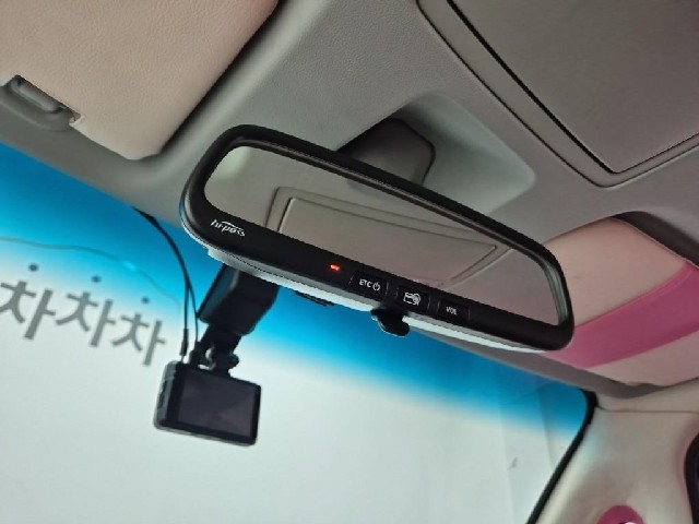 6081000474R15.jpg