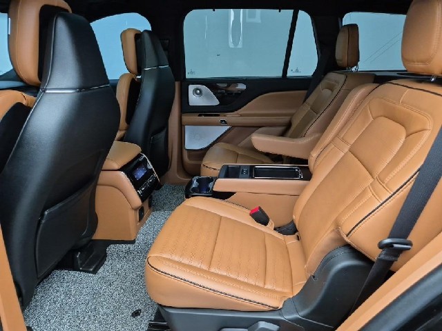 6081500799R12.jpg