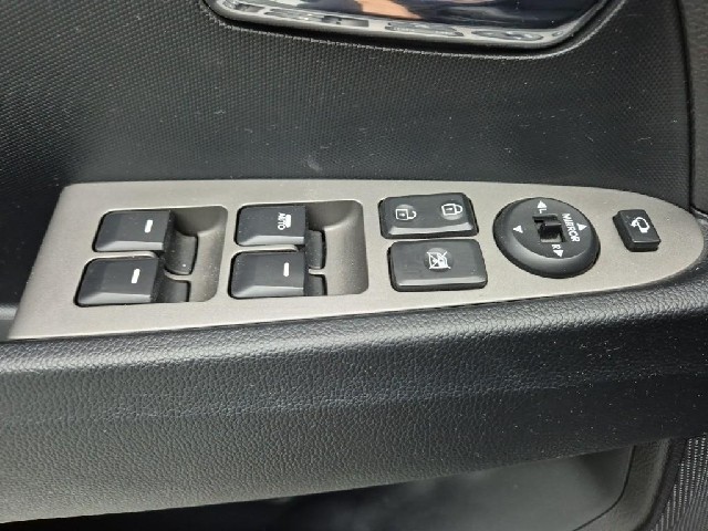 6081000841R18.jpg