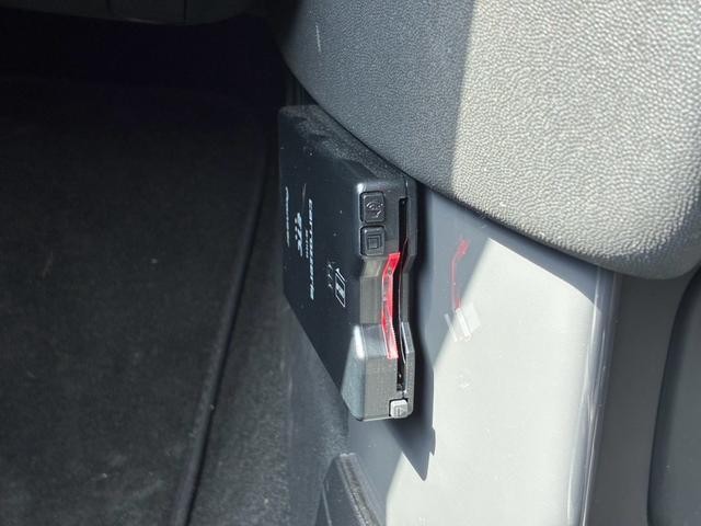 27117106_carP_l_10.jpg