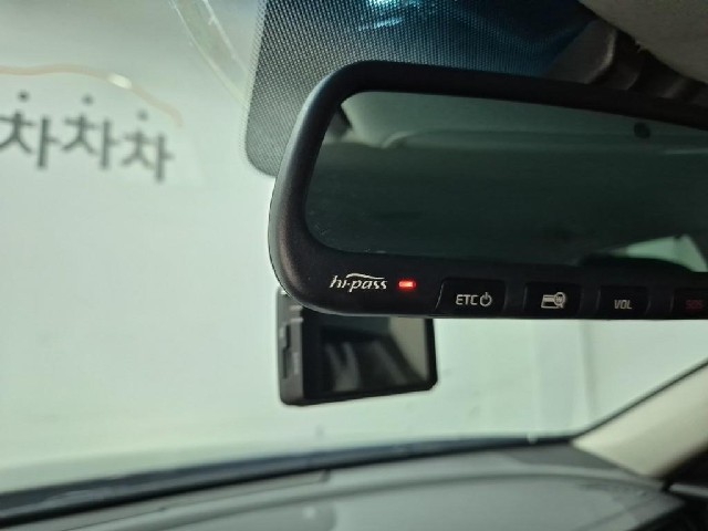 6071001096R18.jpg