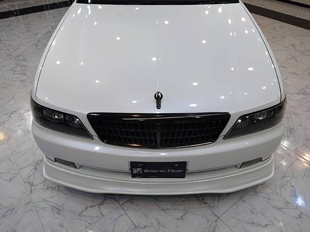 0541697A30261017W00505.jpg