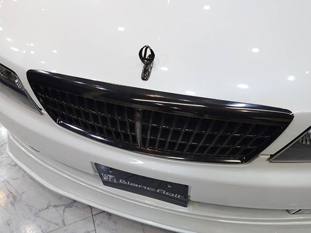 0541697A30261017W00514.jpg