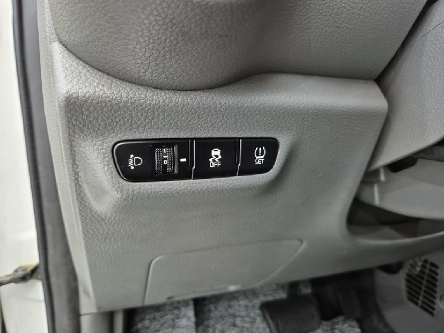 6061000908R15.jpg