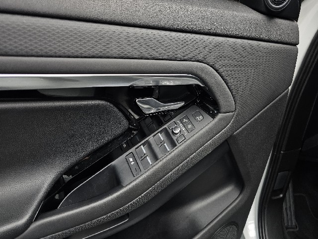 4ae8904ea66ecceb36c4d7e3b4a868b1.jpeg