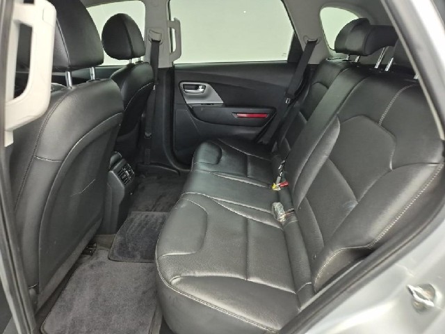 6081502115R12.jpg