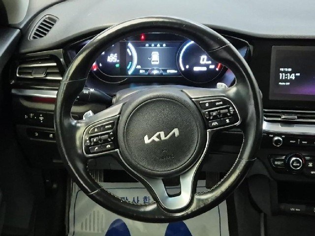 6081502115R9.jpg