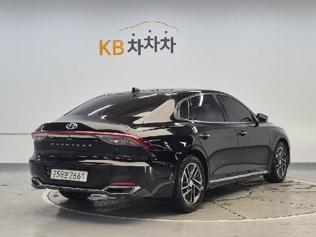 6081000522R3.jpg