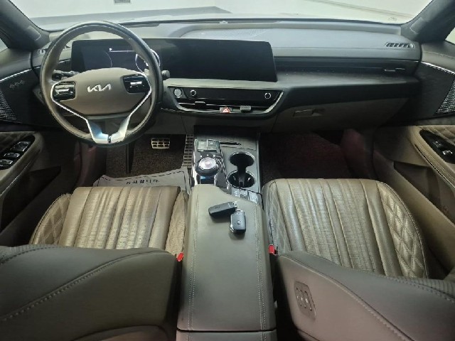 6081500895R7.jpg
