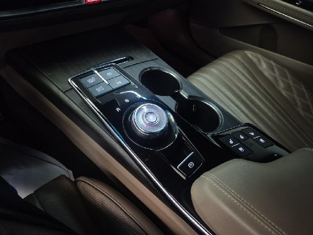 6081500895R8.jpg