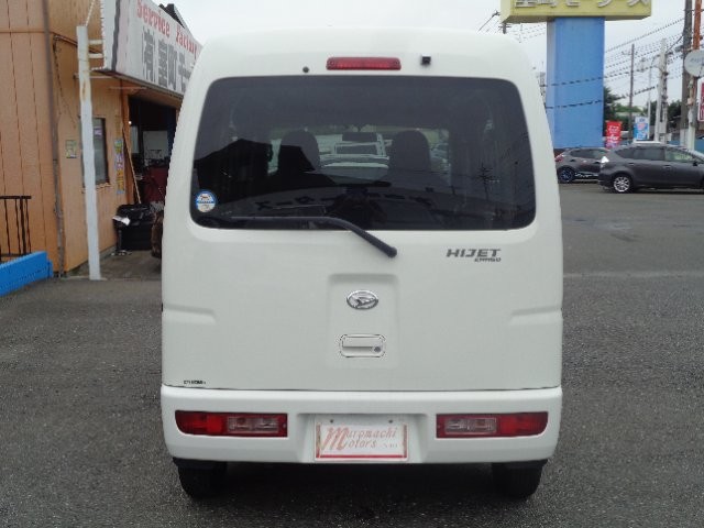 f52e1c8bee244ef603e493dc3e0bfd53.jpg