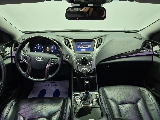 6061000825R7.jpg