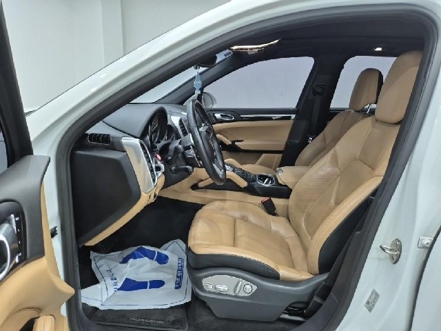 6081002131R11.jpg