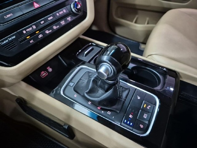 6061000856R8.jpg