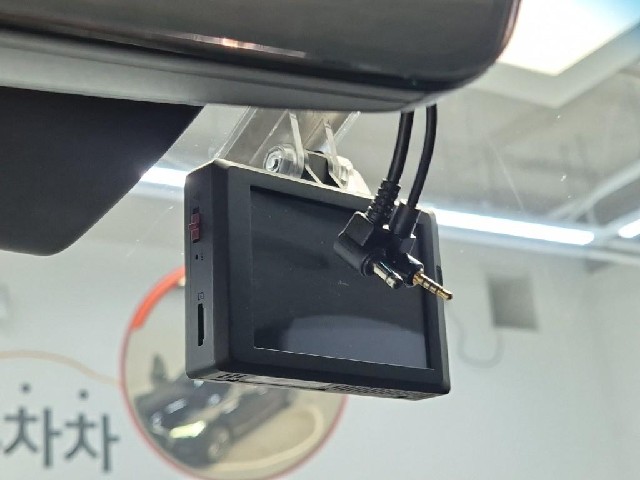 6081500753R17.jpg