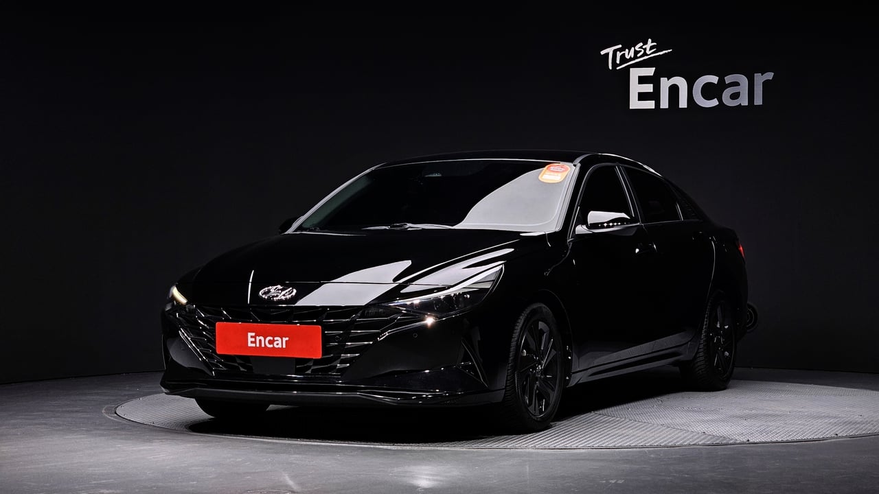 2021 Hyundai Avante, photo 1 of 1