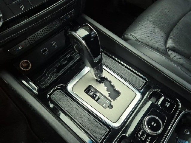 6071001676R8.jpg