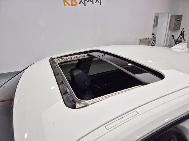 6091002077R13.jpg
