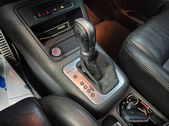 6061000549R8.jpg
