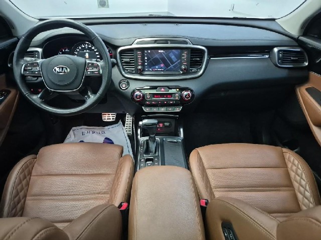 6061502064R7.jpg