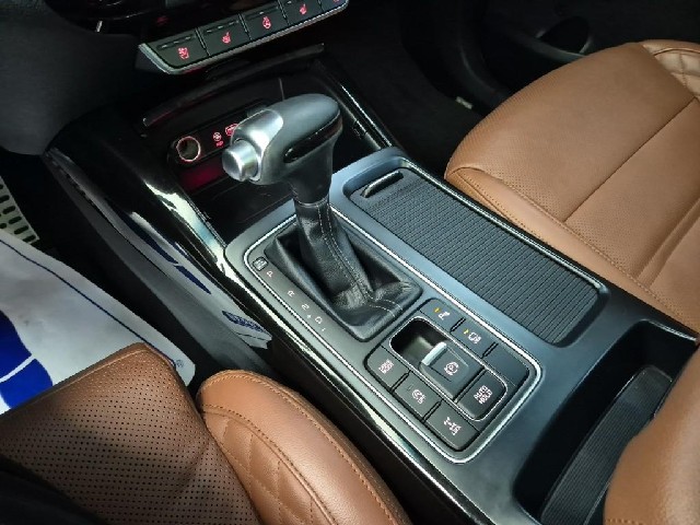 6061502064R8.jpg