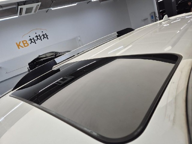 6061501764R13.jpg