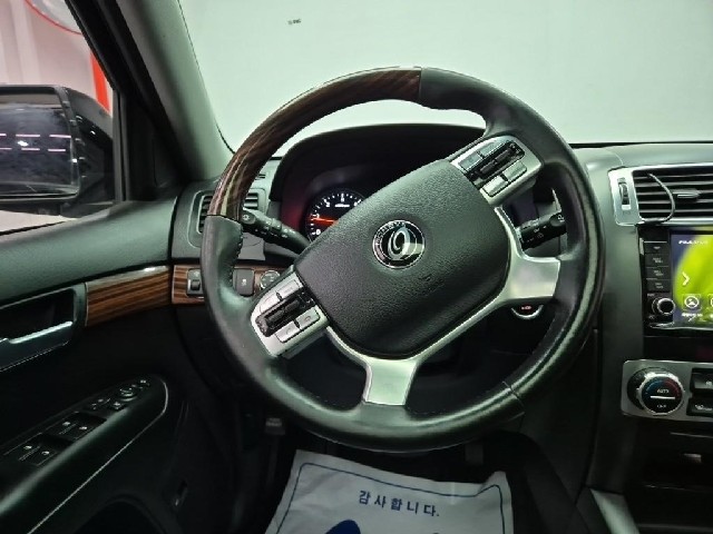 6091001047R9.jpg