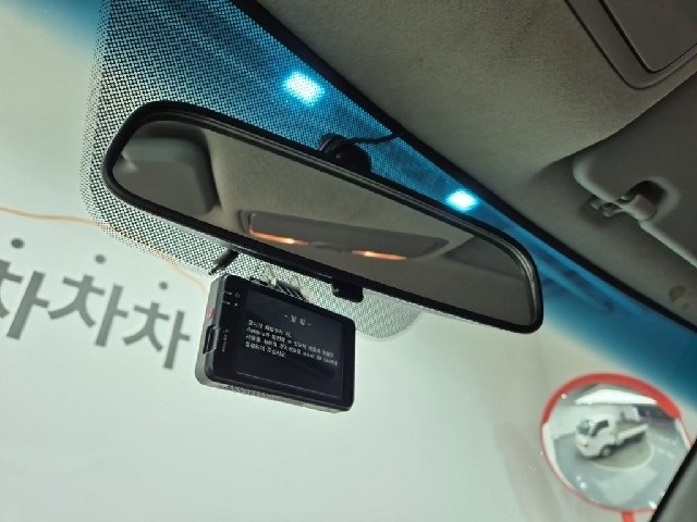 6071000188R13.jpg