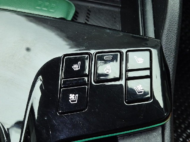 6031002464R16.jpg
