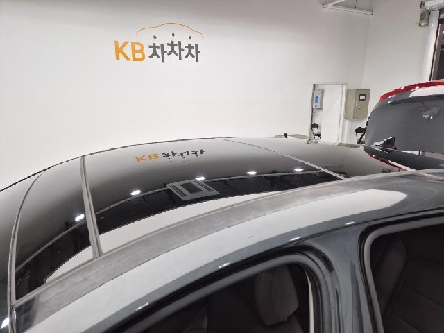 6051000930R13.jpg
