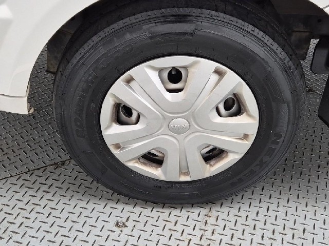 6041500951R17.jpg