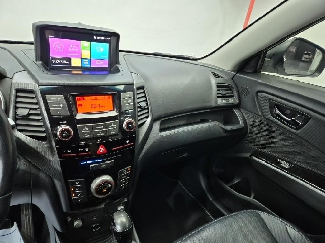 6071000974R10.jpg