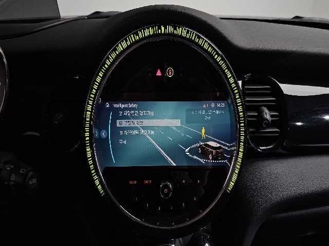 7031a717e29ebead1cb9458c96edf819.jpeg