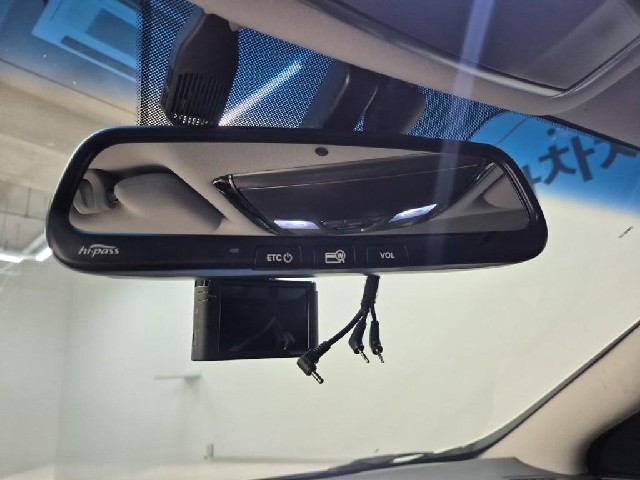 6081500710R17.jpg