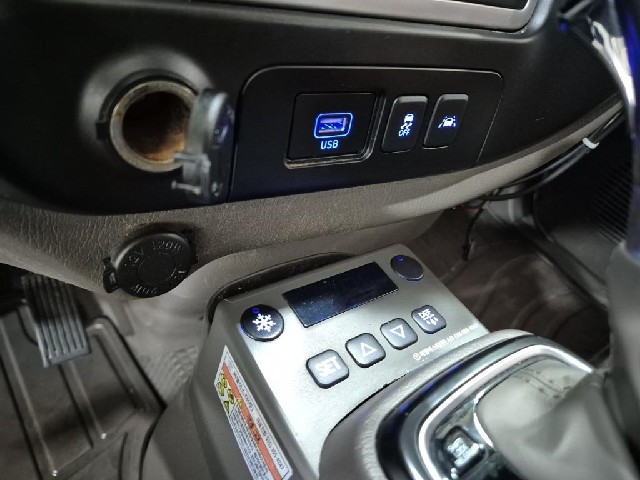 6081000320R13.jpg