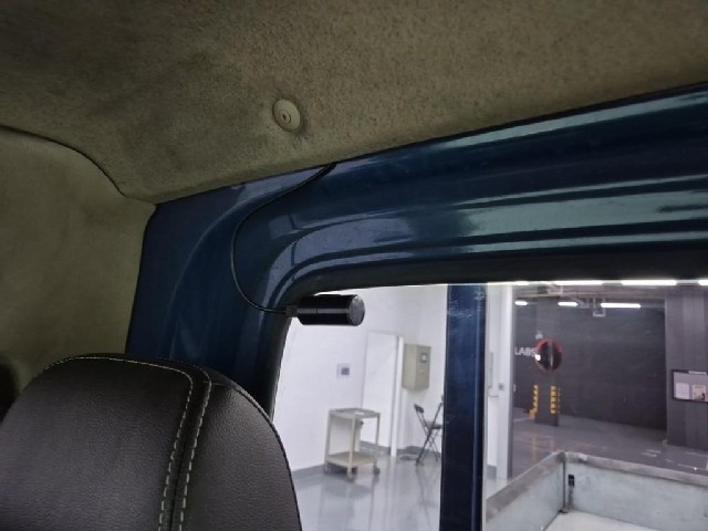 6061002769R14.jpg