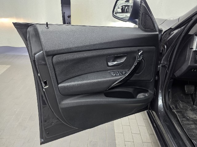 fef0b3440e48f0a95a28bbec8ef0f6d3.jpeg