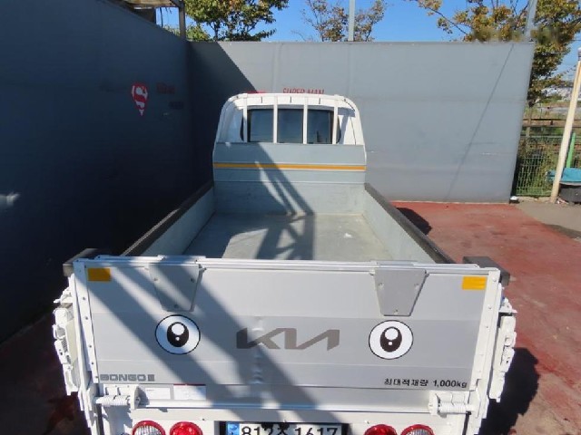 eafd06e337de7c1645a1479786905143.jpeg
