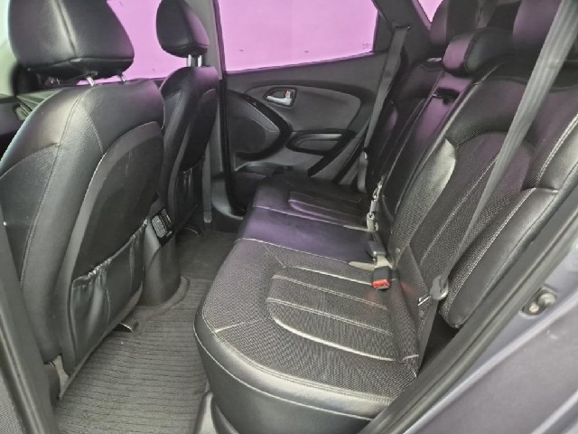 6061501781R12.jpg