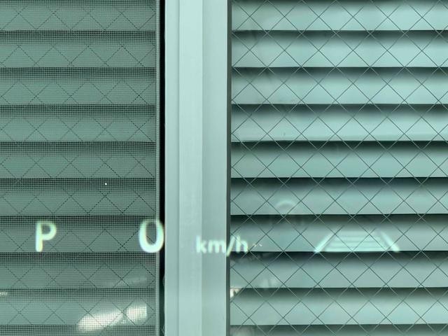 0208859A30260830W00206.jpg
