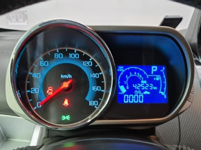 6031000657R6.jpg