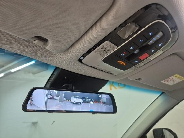6081502045R18.jpg